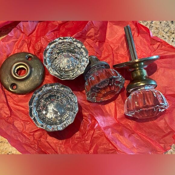 Vintage doorknobs - set of 4 - Picture 5 of 10